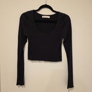 Women's Black Long Sleeve Crop Top